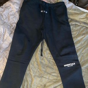 Fear of God Essentials Sweatpants size Large